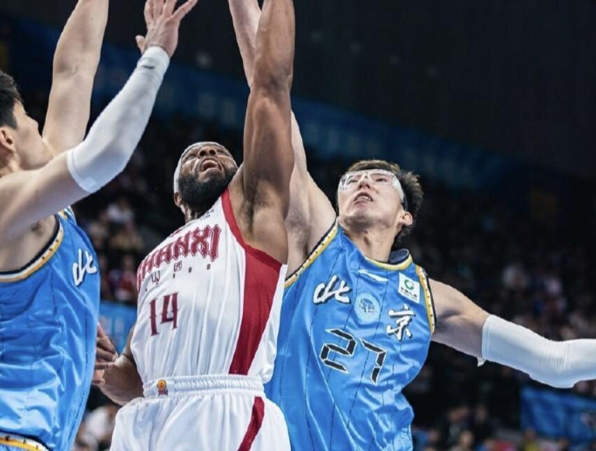 九游体育app下载入口-许利民谈周琦受伤：还是眼睛问题，等17日检查后才有明确结果