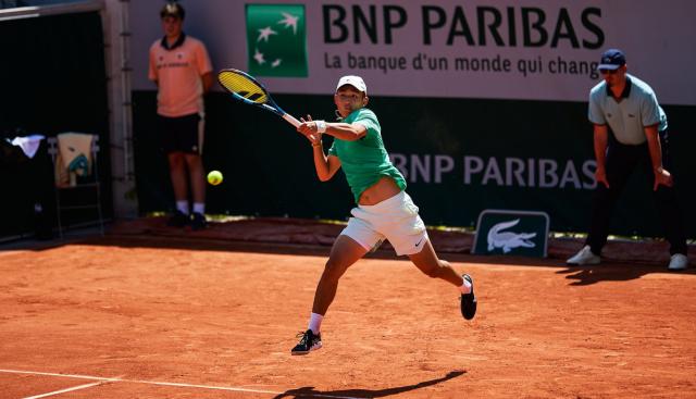 张奔斗：再入大满贯正赛，18岁商竣程大器早成